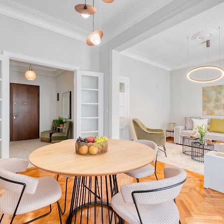 Contemporary 2-Bdr Apt Near Kalimarmaro & Alsos Park! Athens Exterior photo