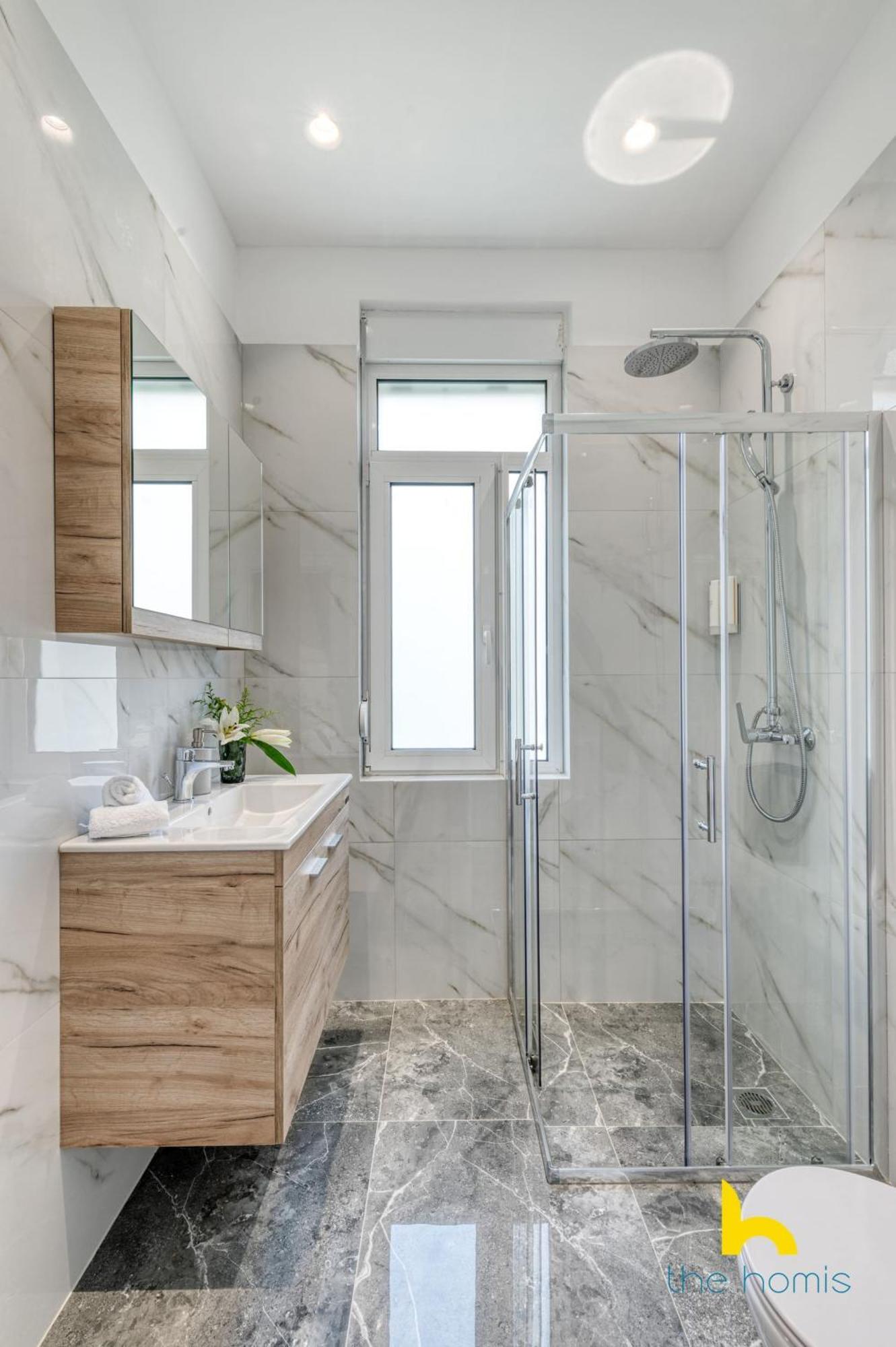 Contemporary 2-Bdr Apt Near Kalimarmaro & Alsos Park! Athens Exterior photo